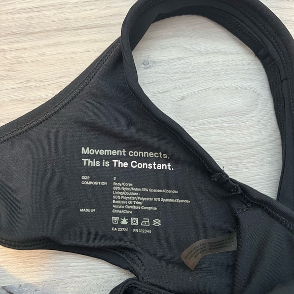 Aritzia The Constant Glide Studio Sports Bra - Picture 5 of 6